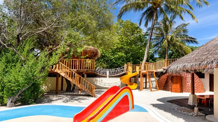 Sheraton Maldives Full Moon Resort & Spa